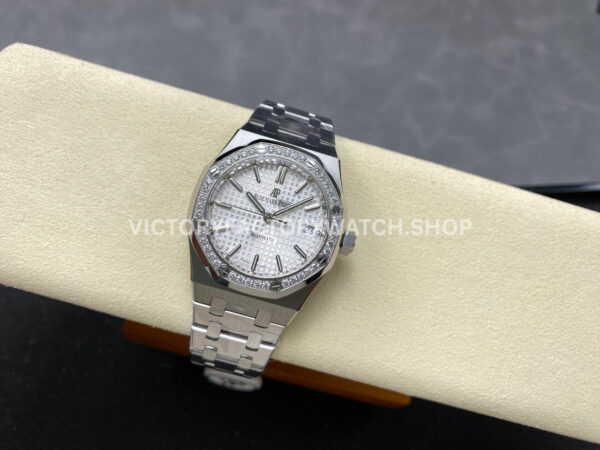 IPF Factory Audemars Piguet Royal Oak 15450ST.OO.1256ST.01 37mm Stainless Steel Diamond Bezel Silver Dial (3) IPF Factory Audemars Piguet Royal Oak 15450ST.OO.1256ST.01 37mm Stainless Steel Diamond Bezel Silver Dial