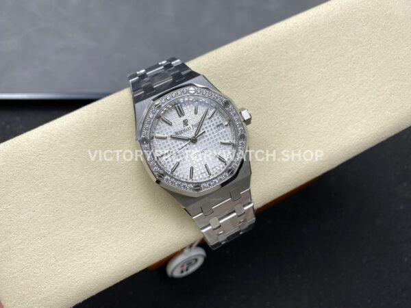 IPF Factory Audemars Piguet Royal Oak 15450ST.OO.1256ST.01 37mm Stainless Steel Diamond Bezel Silver Dial (4) IPF Factory Audemars Piguet Royal Oak 15450ST.OO.1256ST.01 37mm Stainless Steel Diamond Bezel Silver Dial