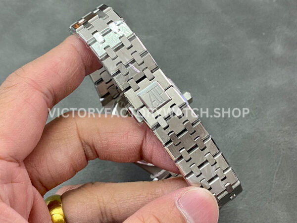 IPF Factory Audemars Piguet Royal Oak 15450ST.OO.1256ST.03 37mm Stainless Steel Blue Dial (4) IPF Factory Audemars Piguet Royal Oak 15450ST.OO.1256ST.03 37mm Stainless Steel Blue Dial