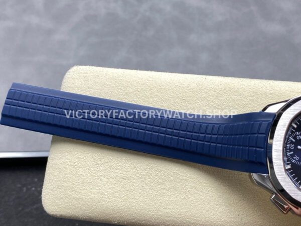 MMA Factory Patek Philippe Aquanaut 5968G-001 42.2mm White Gold Blue Rubber Strap Arabic Numerals Blue Dial