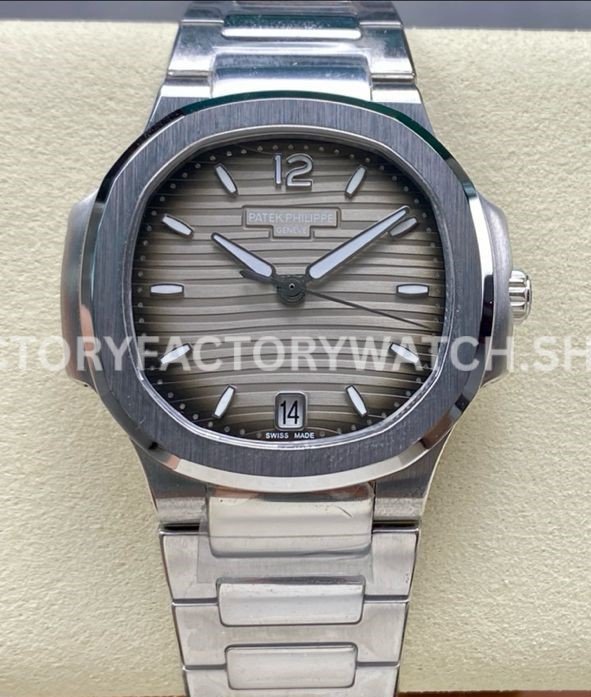 MS Patek Philippe Nautilus 7118 1A 011 grey dial