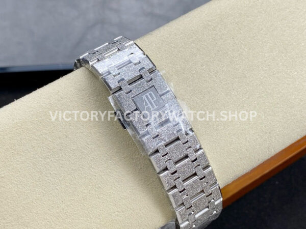 OMF Factory Frosted Audemars Piguet Royal Oak Chronograph 26240BCGG1 (3) OMF Factory Frosted Audemars Piguet Royal Oak Chronograph 26240BC.GG.1224BC.01 41mm Full Frosted White Gold Purple Dial
