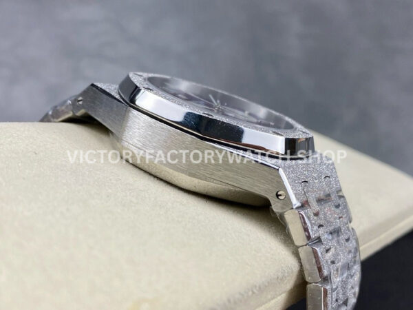 OMF Factory Frosted Audemars Piguet Royal Oak Chronograph 26240BCGG1 (4) OMF Factory Frosted Audemars Piguet Royal Oak Chronograph 26240BC.GG.1224BC.01 41mm Full Frosted White Gold Purple Dial