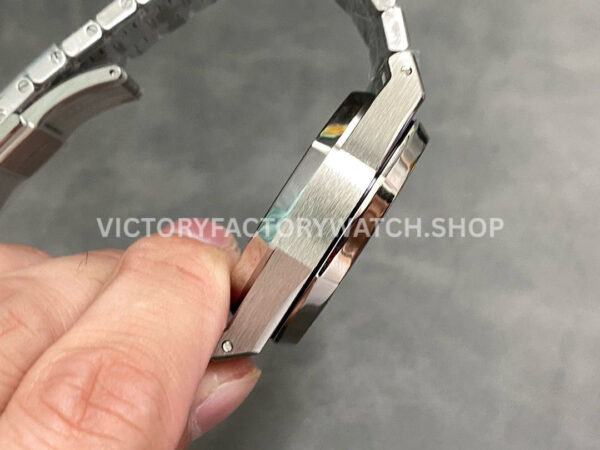 OMF Factory Frosted Audemars Piguet Royal Oak Chronograph 26240BCGG1224BC02 41mm S (3) OMF Factory Frosted Audemars Piguet Royal Oak Chronograph 26240BC.GG.1224BC.02 41mm Silver Eye Black Dial
