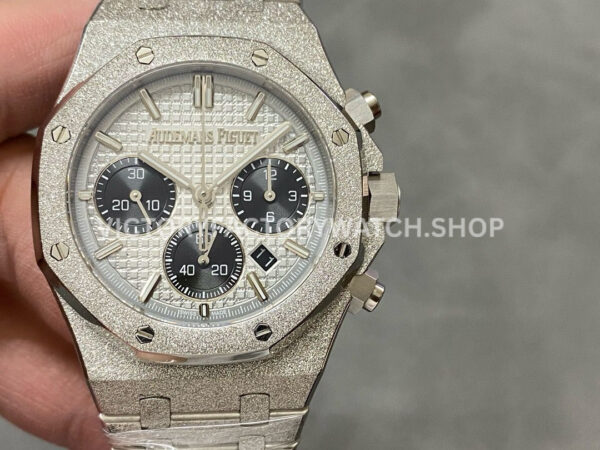 OMF Factory Frosted Audemars Piguet Royal Oak Chronograph 26240STOO1 (3) AP 26240ST frosted silver dial chrono
