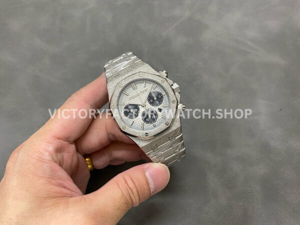 OMF Factory Frosted Audemars Piguet Royal Oak Chronograph 26240STOO1 (4) OMF Factory Frosted Audemars Piguet Royal Oak Chronograph 26240ST.OO.1220ST.03 41mm Full Frosted White Gold Silver Dial