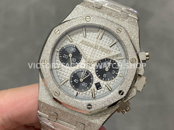 OMF Factory Frosted Audemars Piguet Royal Oak Chronograph 26240STOO1 (5) OMF Factory Frosted Audemars Piguet Royal Oak Chronograph 26240ST.OO.1220ST.03 41mm Full Frosted White Gold Silver Dial
