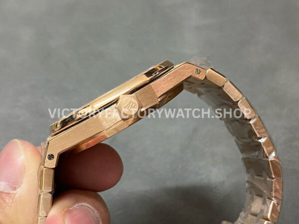 OMF Factory Frosted Audemars Piguet Royal Oak Selfwinding 15400oroo1220or01 41 (3) OMF Factory Frosted Audemars Piguet Royal Oak Selfwinding 15400or.oo.1220or.01 41mm Full Rose Gold Black Dial