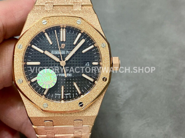OMF Factory Frosted Audemars Piguet Royal Oak Selfwinding 15400oroo1220or01 41 (5) AP 15400OR frosted black dial