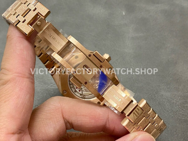 OMF Factory Frosted Audemars Piguet Royal Oak Selfwinding 15400oroo1220or01 41 (7) OMF Factory Frosted Audemars Piguet Royal Oak Selfwinding 15400or.oo.1220or.01 41mm Full Rose Gold Black Dial