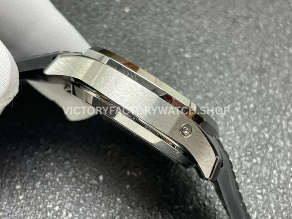 P1 Factory Patek Philippe Aquanaut 5968A-001 42.2mm Steel Rubber Strap Black Dial