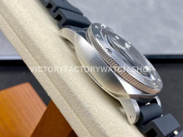 TTF Factory Panerai Submersible PAM01229 Steel Rubber Strap Black Dial