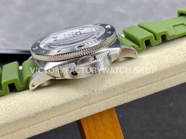 TTF Factory Panerai Submersible PAM01226 44mm Steel Rubber Strap White Dial