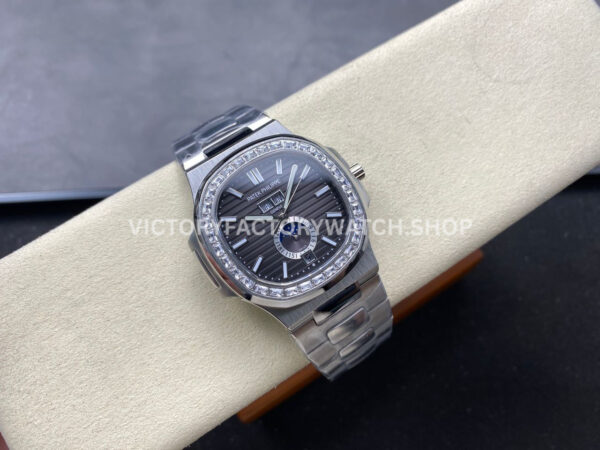 TW Factory Patek Philippe Nautilus 5726/1A-001 40mm Full Steel Diamond Bezel Black Dial