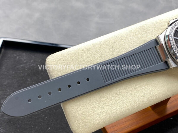TW Factory Patek Philippe Nautilus 5726/1A-001 40mm Grey Rubber Strap Diamond Bezel Gradient Grey Dial
