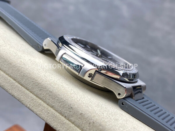 TW Factory Patek Philippe Nautilus 5726/1A-001 40mm Grey Rubber Strap Diamond Bezel Gradient Grey Dial