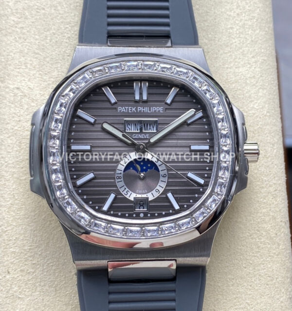 TW Factory Patek Philippe Nautilus 5726 1A 001 gradient grey rubber strap