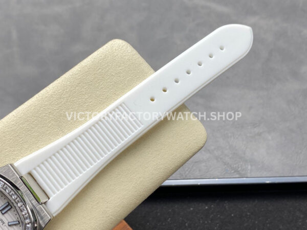 TW Factory Patek Philippe Nautilus 5726/1A-010 40mm White Rubber Strap Diamond Bezel White Dial