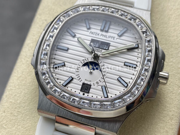 TW Factory Patek Philippe Nautilus 5726/1A-010 40mm White Rubber Strap Diamond Bezel White Dial