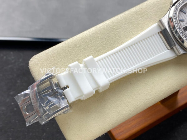 TW Factory Patek Philippe Nautilus 5726/1A-010 40mm White Rubber Strap Diamond Bezel White Dial