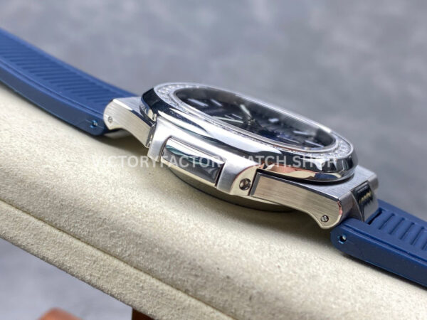 TW Factory Patek Philippe Nautilus 5726/1A-014 40mm Blue Rubber Strap Diamond Bezel Blue Dial