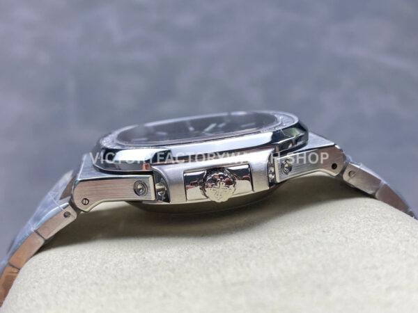TW Factory Patek Philippe Nautilus 57261A-014 40mm Full Steel Diamond Bezel Blue Dial (2) TW Factory Patek Philippe Nautilus 5726/1A-014 40mm Full Steel Diamond Bezel Blue Dial
