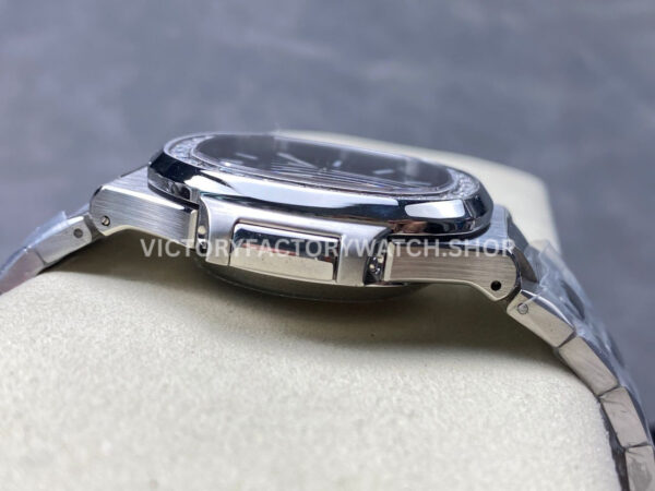 TW Factory Patek Philippe Nautilus 57261A-014 40mm Full Steel Diamond Bezel Blue Dial (3) TW Factory Patek Philippe Nautilus 5726/1A-014 40mm Full Steel Diamond Bezel Blue Dial