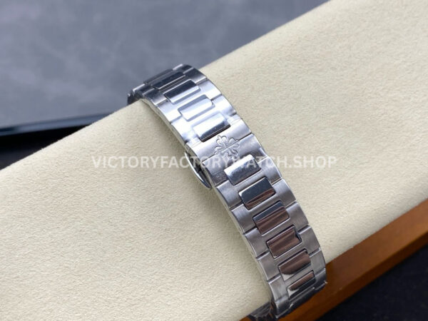 TW Factory Patek Philippe Nautilus 71181200A-011 Diamond Bezel Grey Dial (8) TW Factory Patek Philippe Nautilus 7118/1200A-011 35.2mm Full Steel Diamond Bezel Grey Dial
