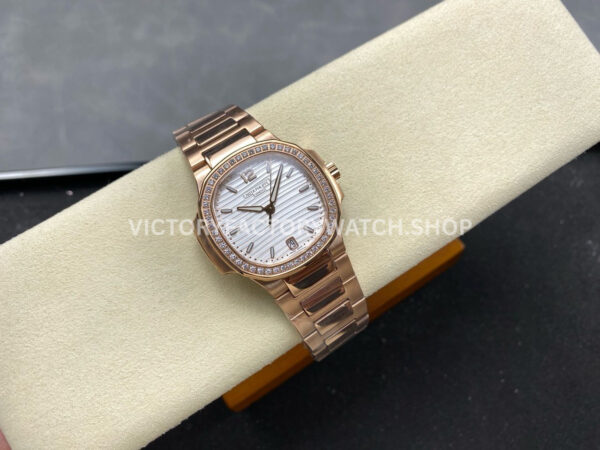 TW Factory Patek Philippe Nautilus 71181R-001 Rose Gold Diamond Bezel White Dial (5) TW Factory Patek Philippe Nautilus 71181R-001 35.2mm Full Rose Gold Diamond Bezel White Dial