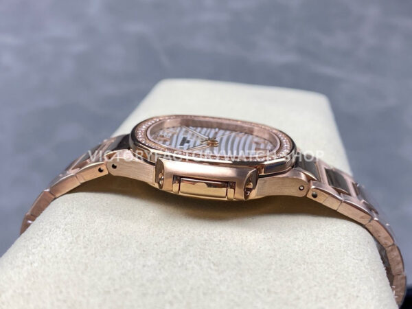 TW Factory Patek Philippe Nautilus 71181R-001 Rose Gold Diamond Bezel White Dial (7) TW Factory Patek Philippe Nautilus 71181R-001 35.2mm Full Rose Gold Diamond Bezel White Dial