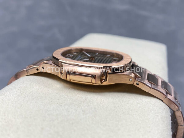 TW Factory Patek Philippe Nautilus 7118/1R 35.2mm Full Rose Gold Champagne Dial