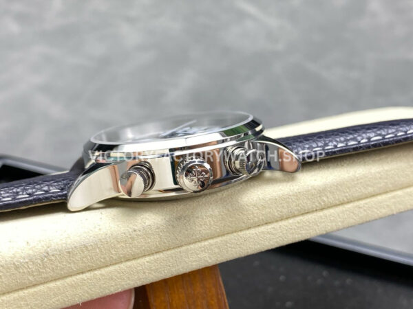 TW Factory Patek Philippe Pilot Travel Time Chronograph 5924G 42mm White Gold Arabic Numerals Blue Dial