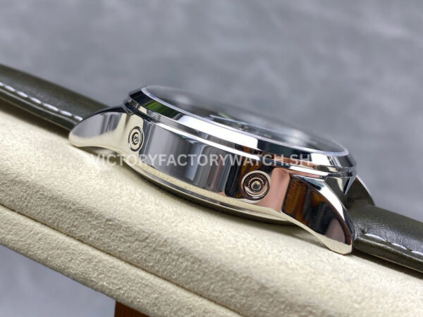 TW Factory Patek Philippe Pilot Travel Time Chronograph 5924G 42mm White Gold Arabic Numerals Black Dial