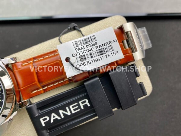 VS Factory Panerai Luminor GMT Pam00088 44mm Steel Leather Strap Black Dial