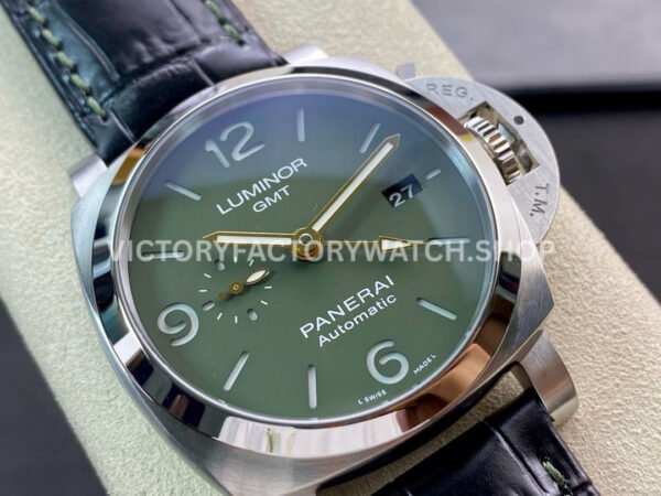 VS Factory Panerai Luminor GMT PAM 01056 44mm Steel Leather strap Green Dial (3) VS Factory Panerai Luminor GMT Pam01056 44mm Steel Leather strap Green Dial