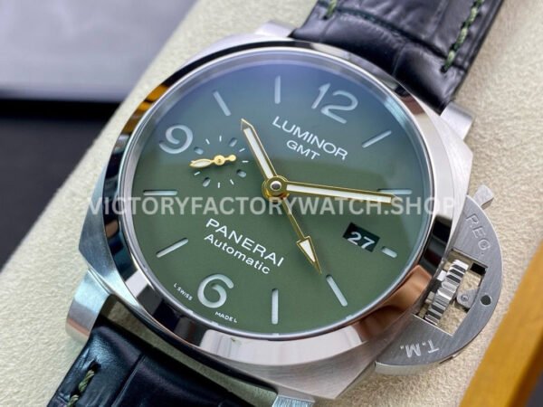 VS Factory Panerai Luminor GMT PAM 01056 44mm Steel Leather strap Green Dial (7) VS Factory Panerai Luminor GMT Pam01056 44mm Steel Leather strap Green Dial