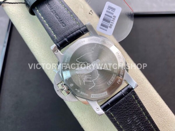 VS Factory Panerai Luminor GMT PAM 01056 44mm Steel Leather strap Green Dial (8) VS Factory Panerai Luminor GMT Pam01056 44mm Steel Leather strap Green Dial