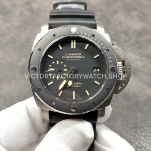 VS PAM00389 Panerai Submersible black dial titanium 47mm