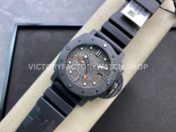 VS Factory Panerai Luminor Submersible Luna Rossa GMT Pam01039 47mm Carbon Fiber Rubber Strap Grey Dial