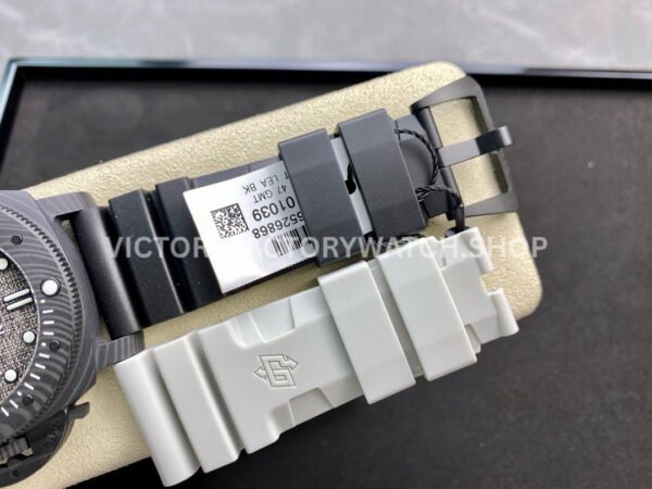 VS Factory Panerai Luminor Submersible Luna Rossa GMT Pam01039 47mm Carbon Fiber Rubber Strap Grey Dial