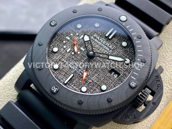 VS Factory Panerai Luminor Submersible Luna Rossa GMT Pam01039 47mm Carbon Fiber Rubber Strap Grey Dial