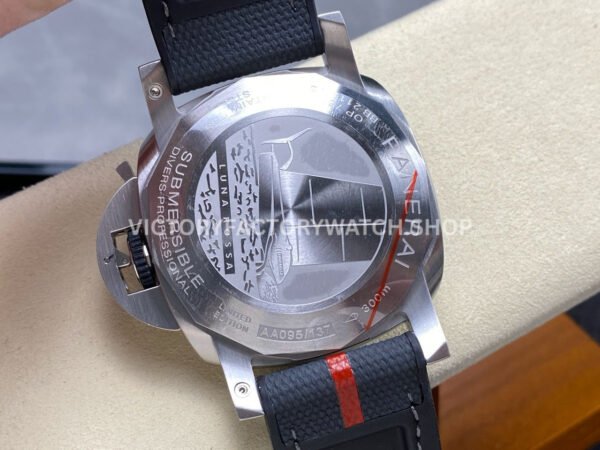 VS Factory Panerai Submersible QuarantaQuattro Luna Rossa 37th America's Cup Pam01681 44mm Steel Canvas and Rubber Strap Silver Dial
