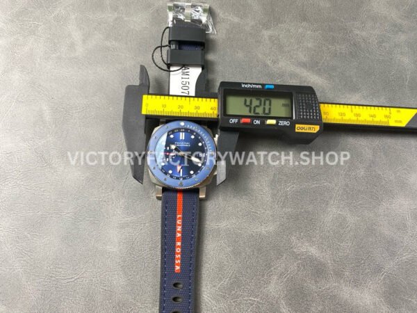 VS Factory Panerai Submersible GMT Luna Rossa Pam1507 42mm Titanium Blue Rubber And Textile Straps Blue Dial
