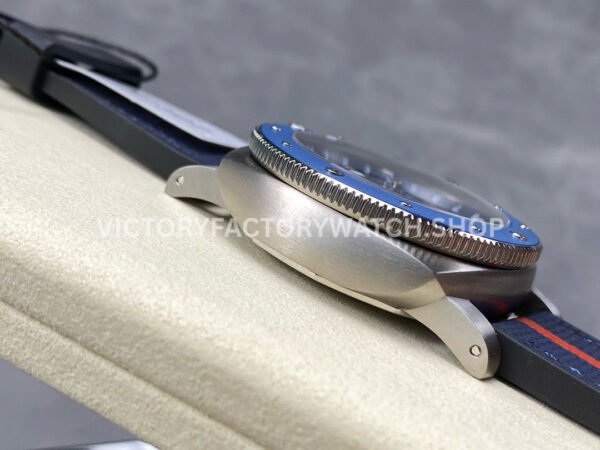VS Factory Panerai Submersible GMT Luna Rossa Pam1507 42mm Titanium Blue Rubber And Textile Straps Blue Dial