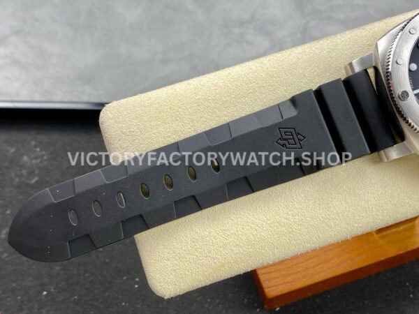 VS Factory Panerai Submersible GMT Pam01323 44mm Steel Fiber Black Rubber Strap Grey Dial