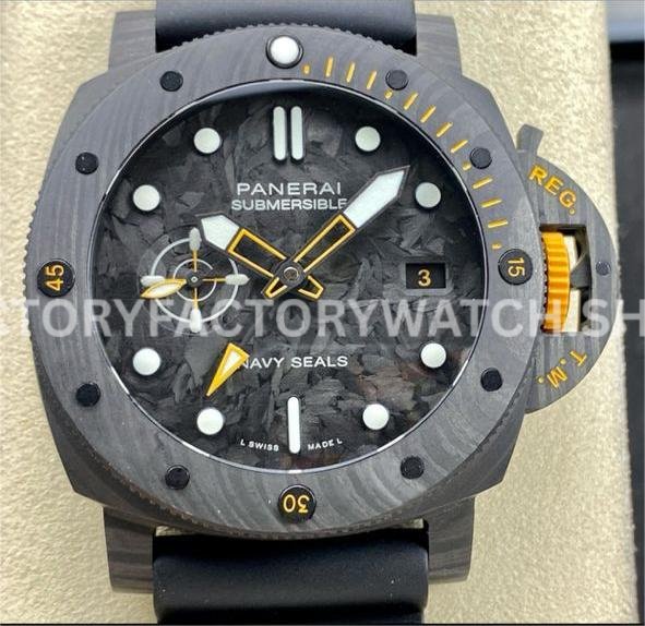 VS PAM01324 Panerai GMT grey dial black carbon 44mm