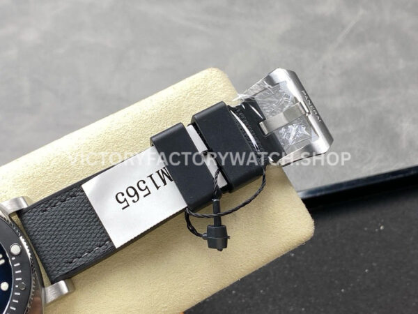 VS Factory Panerai Submersible Luna Rossa Pam1565 42mm Steel Rubber Strap Dark Blue Dial