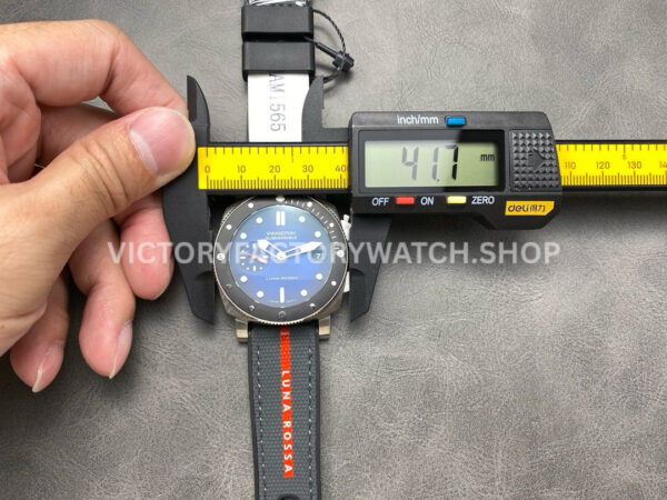 VS Factory Panerai Submersible Luna Rossa Pam1565 42mm Steel Rubber Strap Dark Blue Dial