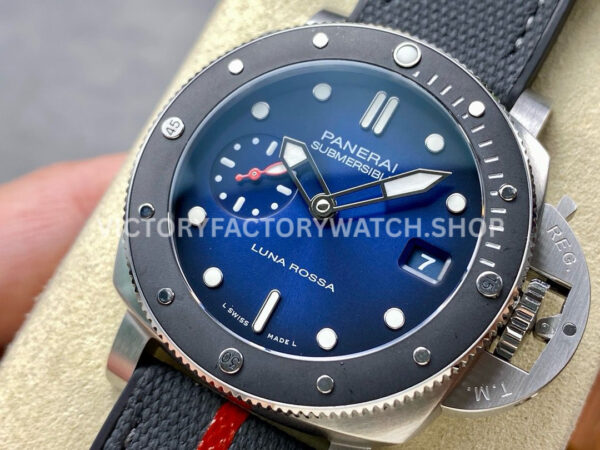 VS Factory Panerai Submersible Luna Rossa Pam1565 42mm Steel Rubber Strap Dark Blue Dial