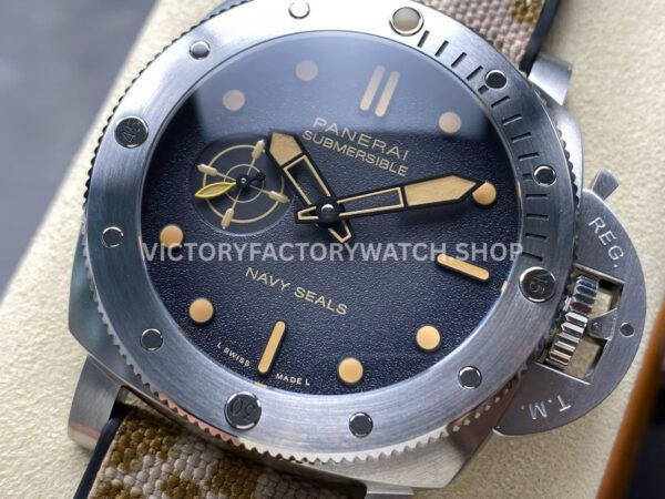 VS Factory Panerai Submersible Pam1518 44mm Steel Rubber Strap Black Dial